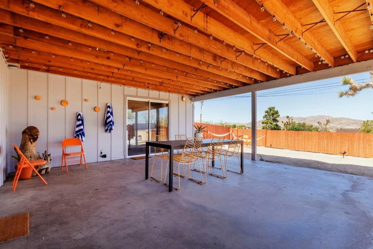 Made In The Shade - Central, Hot Tub, Ac, Sleeps 8 Villa Joshua Tree Kültér fotó